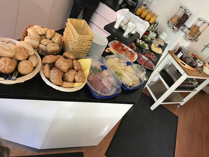 Frühstück im Hof